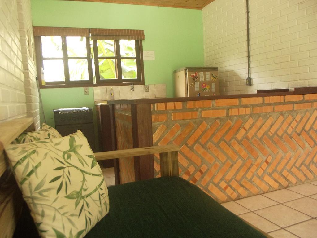 Pousada Terra Linda Praia do Rosa Habitación foto